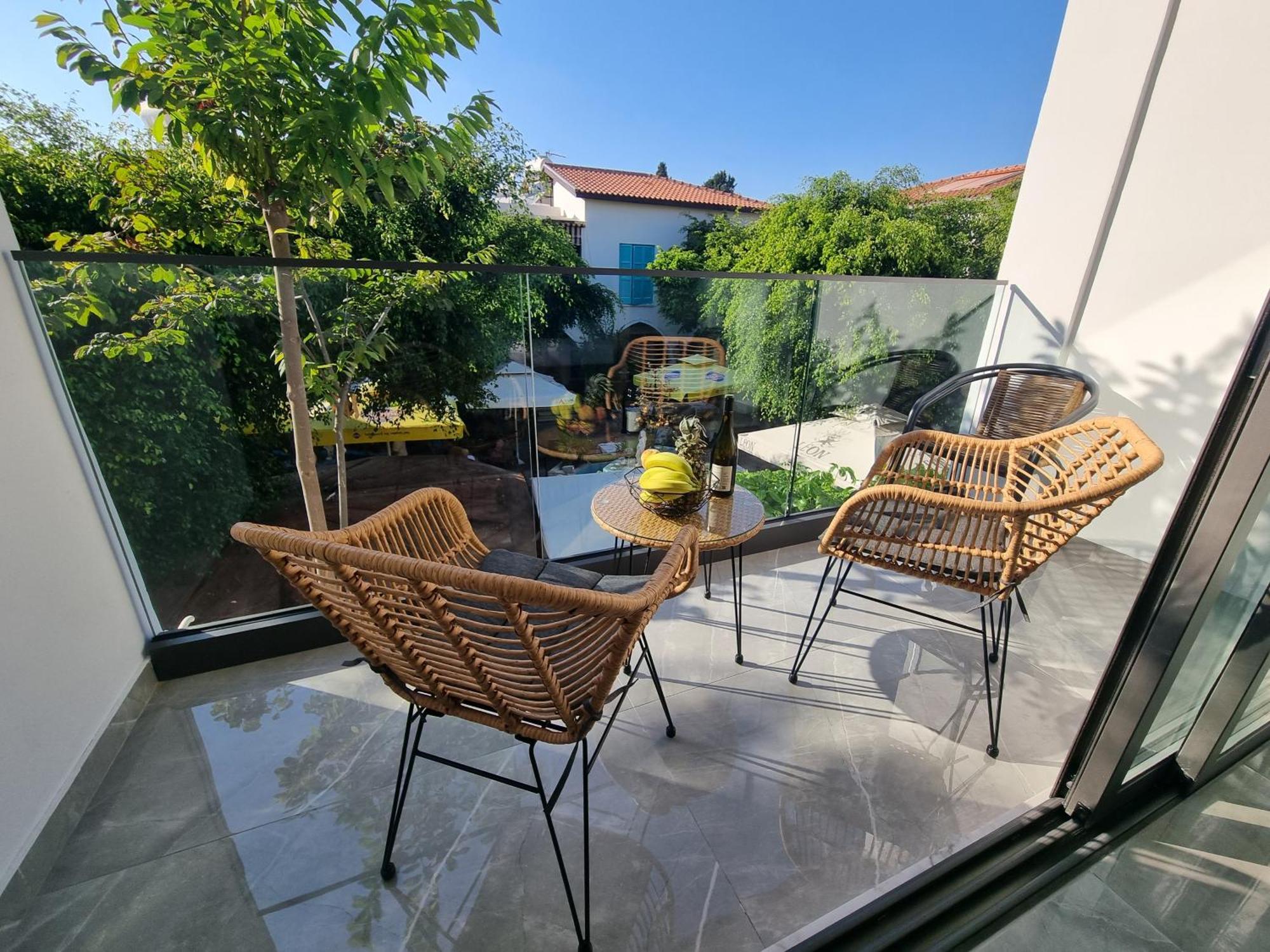 Diamond Residence 160 Пафос Екстериор снимка